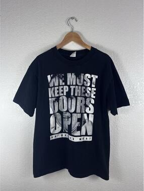 Graphic T Shirt Mens Large Black “We Must Keep These Doors Open” Statement